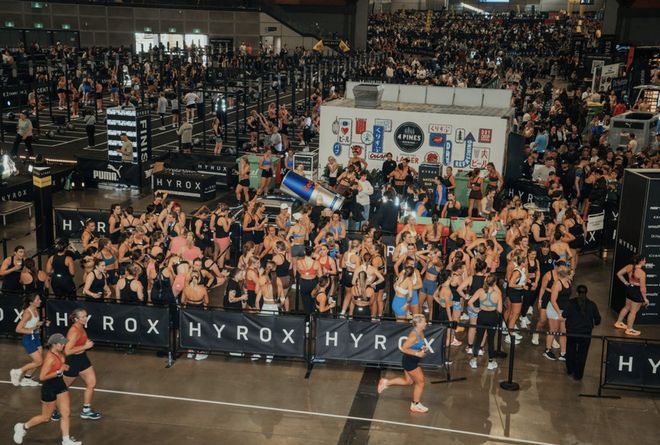 风暴娱乐登录：高级苦力活Hyrox，军训全体精致中产